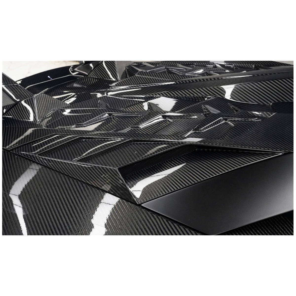 SVY Style Dry Carbon Fiber Rear Side Air Intake Panels for Lamborghini Aventador - Bull Boost Performance