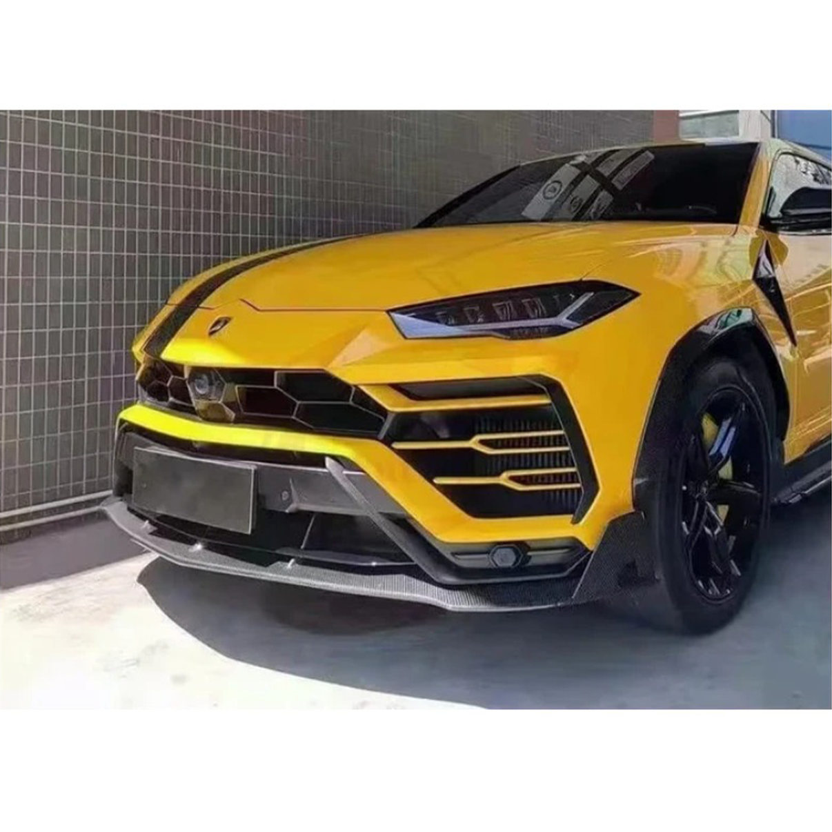 Prepreg Carbon Fiber M Style Front Lip for Lamborghini Urus - Bull Boost Performance