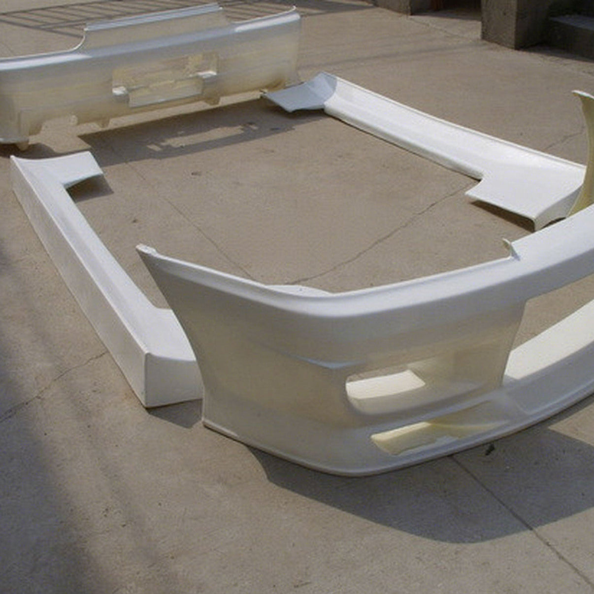 Fiberglass DL Style Side Skirts for Nissan Skyline R32 GTS 2Door - Bull Boost Performance